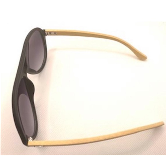 Ecofriendly Black Vintage Retro Bamboo Sunglasses - Picture 2 of 5